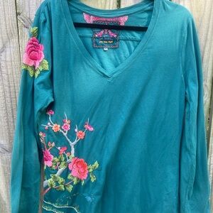 Johnny Was Women's Teal Floral Embroidered long sleeve tee